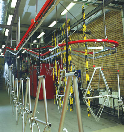 Convoynort - Overhead monorail chain conveyor - 1200 Series - Conveyor for bicycle frame